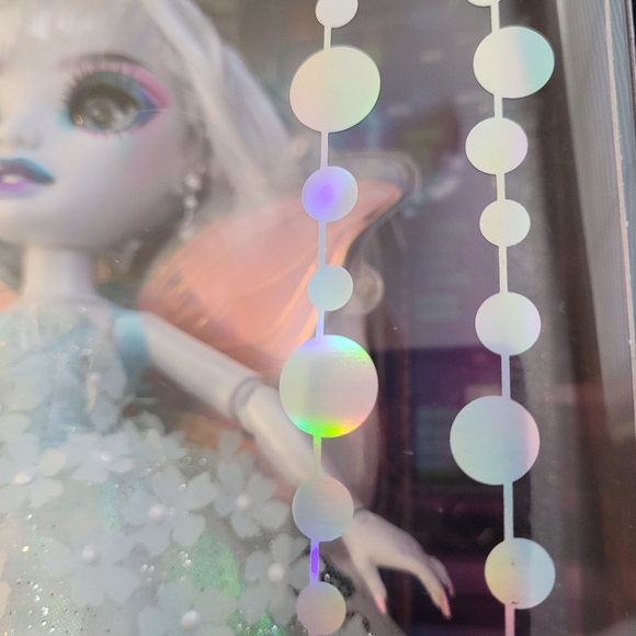 Eliza Mcfee - Fairy - Shadow High -Rainbow Vision Costume Ball - Picture 6 of 8